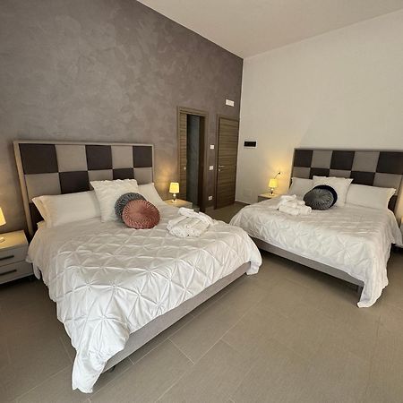 Emerella Luxury Suites-Siderno Lungomare Exterior foto