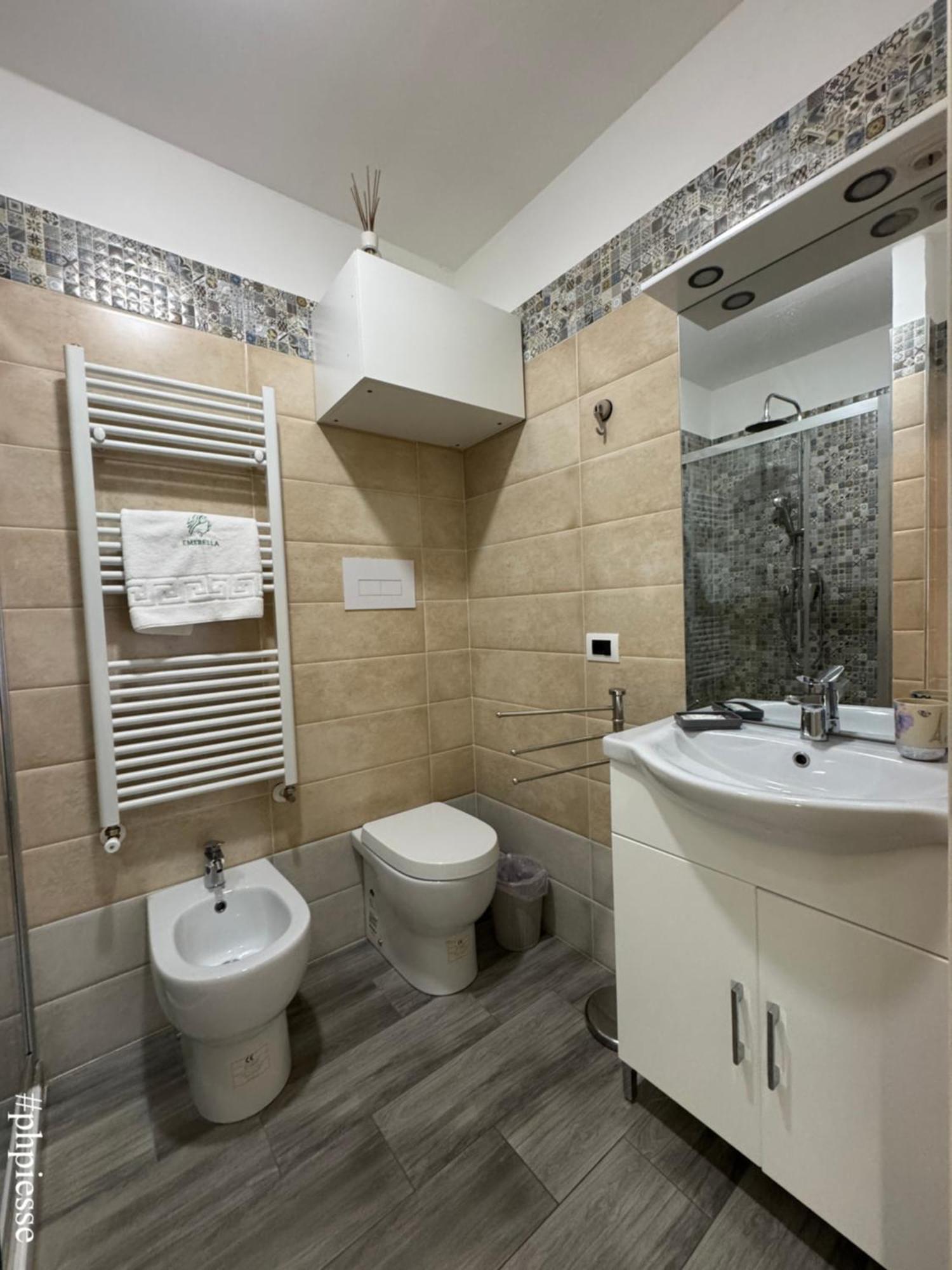 Emerella Luxury Suites-Siderno Lungomare Exterior foto